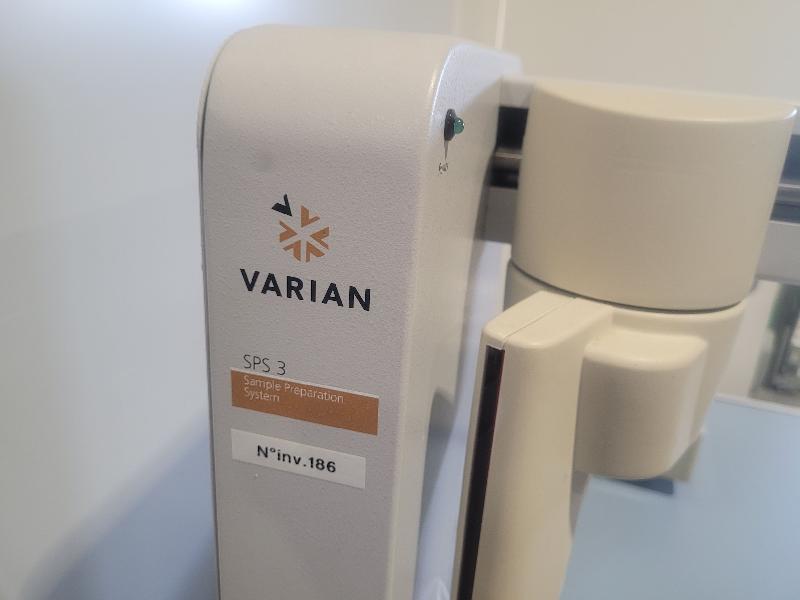 Spectromètre d'Absorption Atomique flamme VARIAN SpectrAA 240FS_8