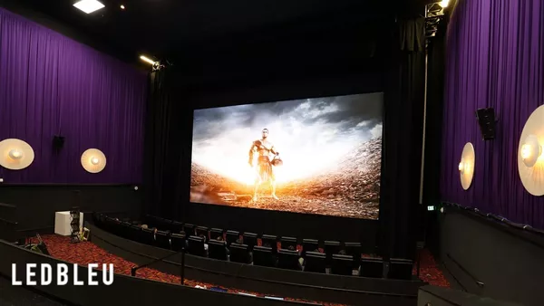 Ecran d'intérieur tout en un CMS ECO pour amphithéâtre, écoles et universités - ALL IN ONE - COB - 130