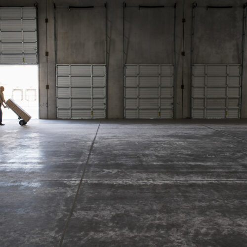 Portail sectionnel vertical GVL - approprié pour entrepôts logistiques avec hauteurs structurelles très élevées_8