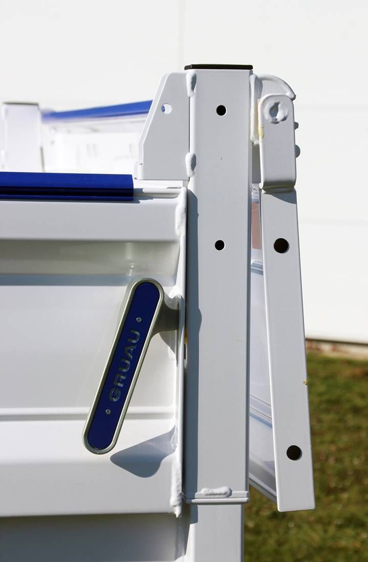 Benne acier pour collectivités locales et usages professionnels multiples