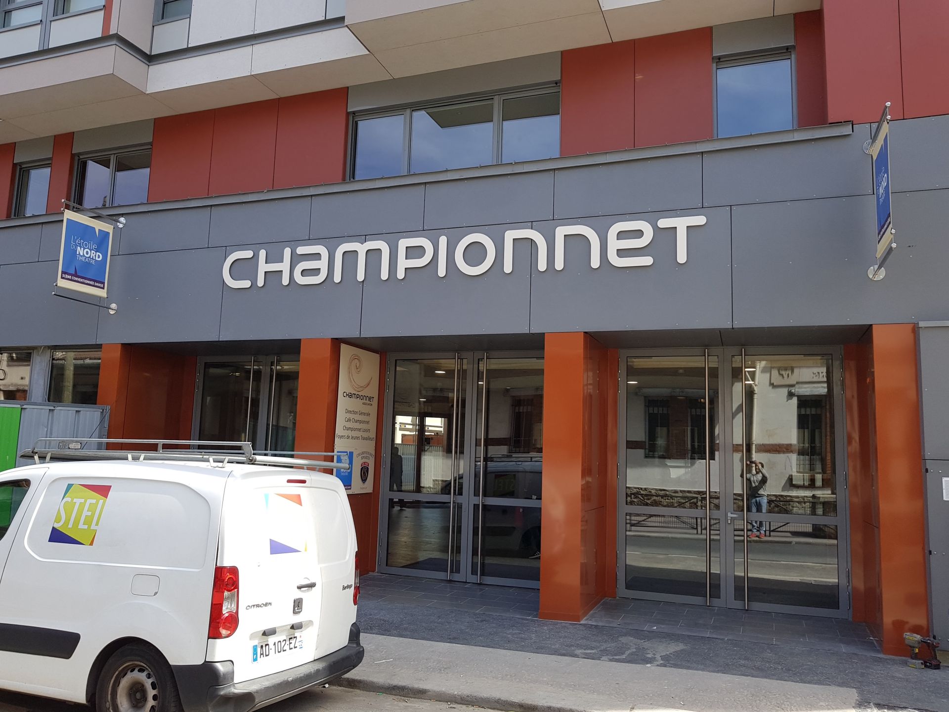 Lettre boitier lumineuse - Lettres 3D en PMMA, Altuglas ou Aluminium - Éclairage LED ou néon_9