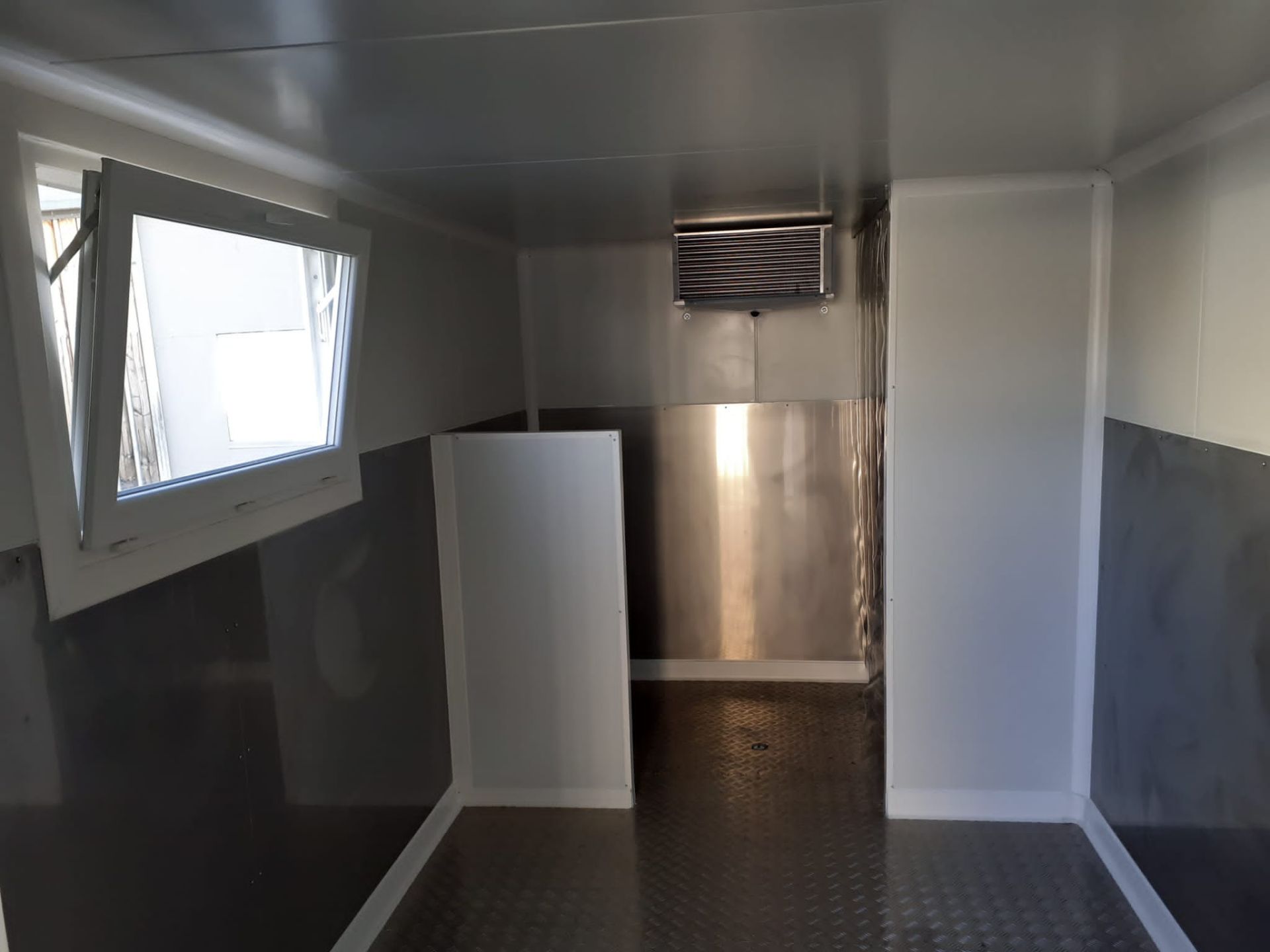 Remorque frigorifique double essieu 3000kg - RAPHA 23 - Dimensions intérieures 4m90 x 1m90 x 1m90_8