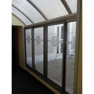 Vitrophanie sur mesure, idéal pour transformer une vitrine en une grande surface d'affichage imprimée - OUEST ENSEIGNES_9