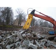 Cisaille pour acier adaptée aux engins de chantier lourds