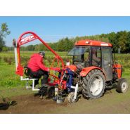 Outil agricole inter-rangs pour désherbage mécanique