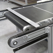 Convoyeur à chaîne KTF-P 2010 - robuste, polyvalent, pour charges lourdes - MK Technology Group_8