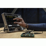 MSO24-2-BW-500 | Oscilloscope numérique Tektronix série MSO24 - 4 voies, 500 MHz, 16 entrées logiques, écran tactile 10,1'', mémoire 10 Mpts, 8 bits_8