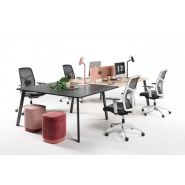 Service d'aménagement de bureaux dédié aux  PME/PMI  : une solution ergonomique et esthétique  adaptée à vos besoins spécifiques_8