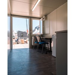 Bungalow container SPRINGBOX : Espace modulaire ultra-robuste en conteneur maritime recyclé | À vendre ou à louer