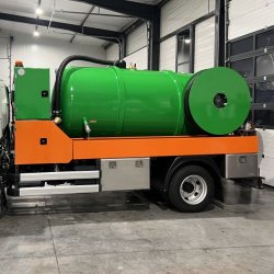 Combiné hydrocureur 8.5T - Débouchages grandes capacités et pompage de fosses - De 90L/min à 175 bars à 37L/min à 400 bars - Cuve 4500L et Fuso Canter 8,5T