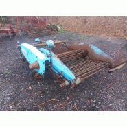 Arracheuse de pommes de terre Ransomes aligneuse 2 rangs 1m35 - Occasion - portée avec 2 tapis Arracheuse de pommes de terre Ransomes aligneuse 2 rangs 1m35 - Occasion - portée avec 2 tapis
